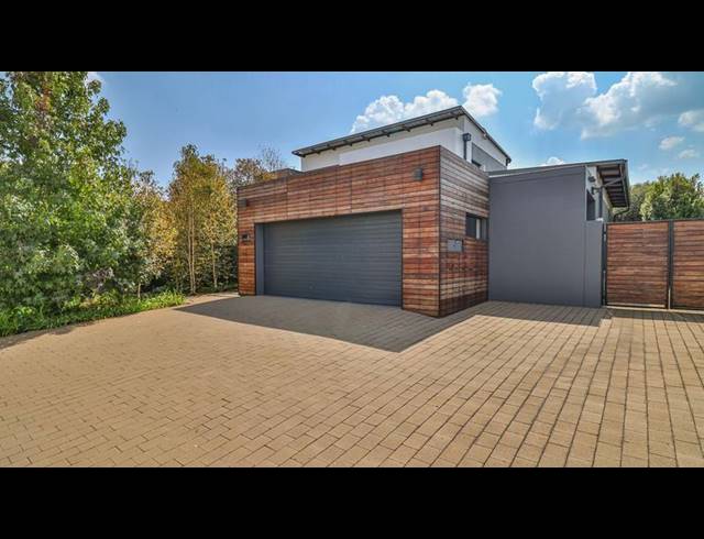 3 BEDROOM HOUSE FOR SALE IN MIDSTREAM MEADOWS